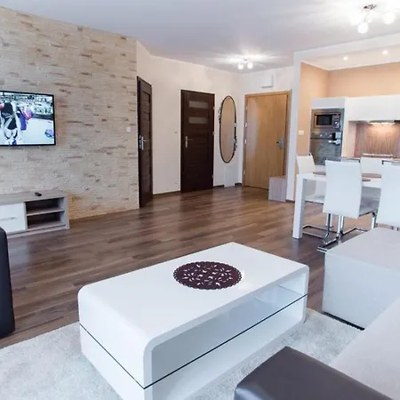 Z Widokiem Na Szrenice * 斯克拉斯卡波伦巴